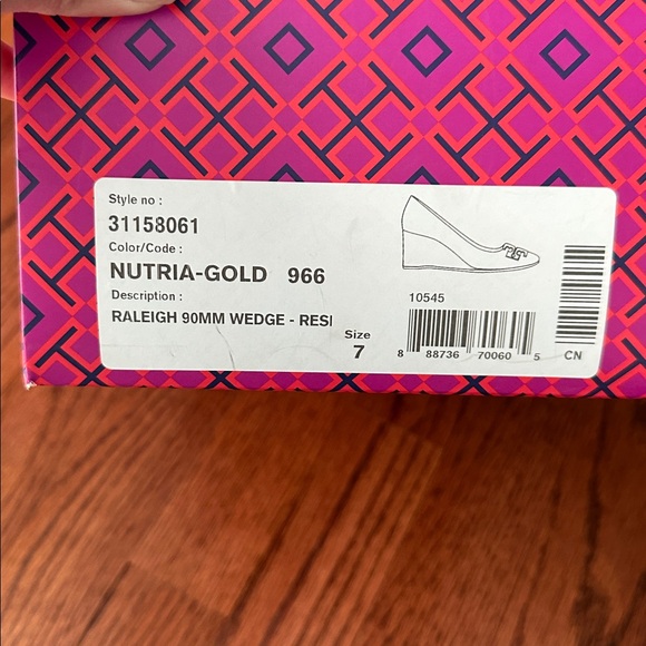 Tory Burch Raleigh Wedge Tan with Gold Logo Shoes Heels - Picture 4 of 4